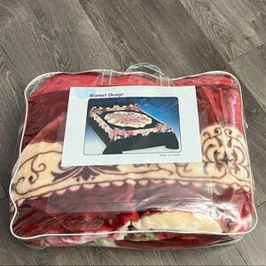Mink Blanket - size 160x220cm  -made in Korea *Red not black*